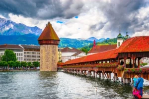 9-tempat-wisata-di-swiss-yang-menawarkan-pemandangan-indah